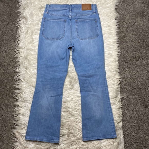 Cali Demi-Boot Jeans in Quince Wash: Button-Front Edition - Picture 3 of 8